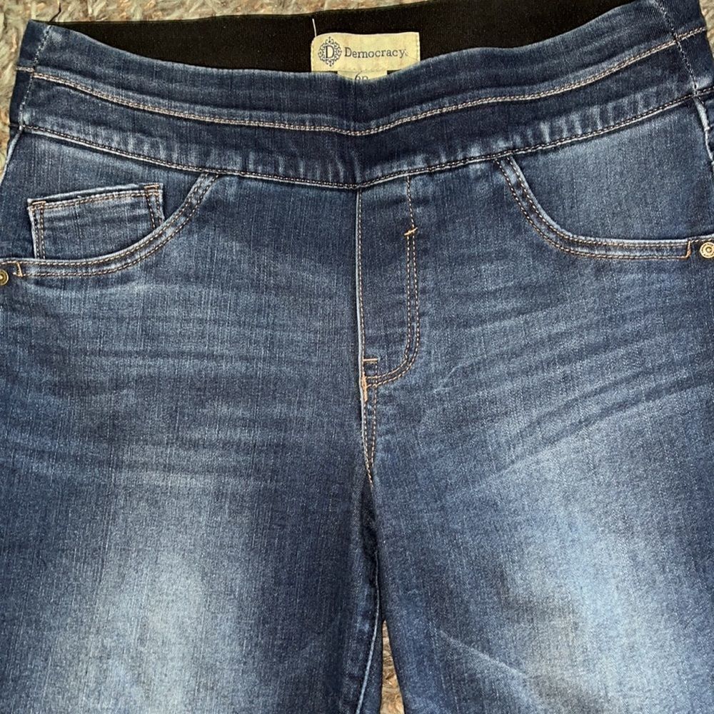 Euc Size 6p Ankle Length Glider Jegging Democracy “Ab”Technology Pull-On Jeans — image 5 of 8